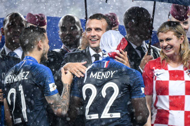 RMC：黄潜接触切尔西后卫迪萨西，蓝军要价3000万欧元左右.