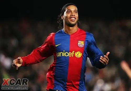 排名稳步攀 排名稳步攀